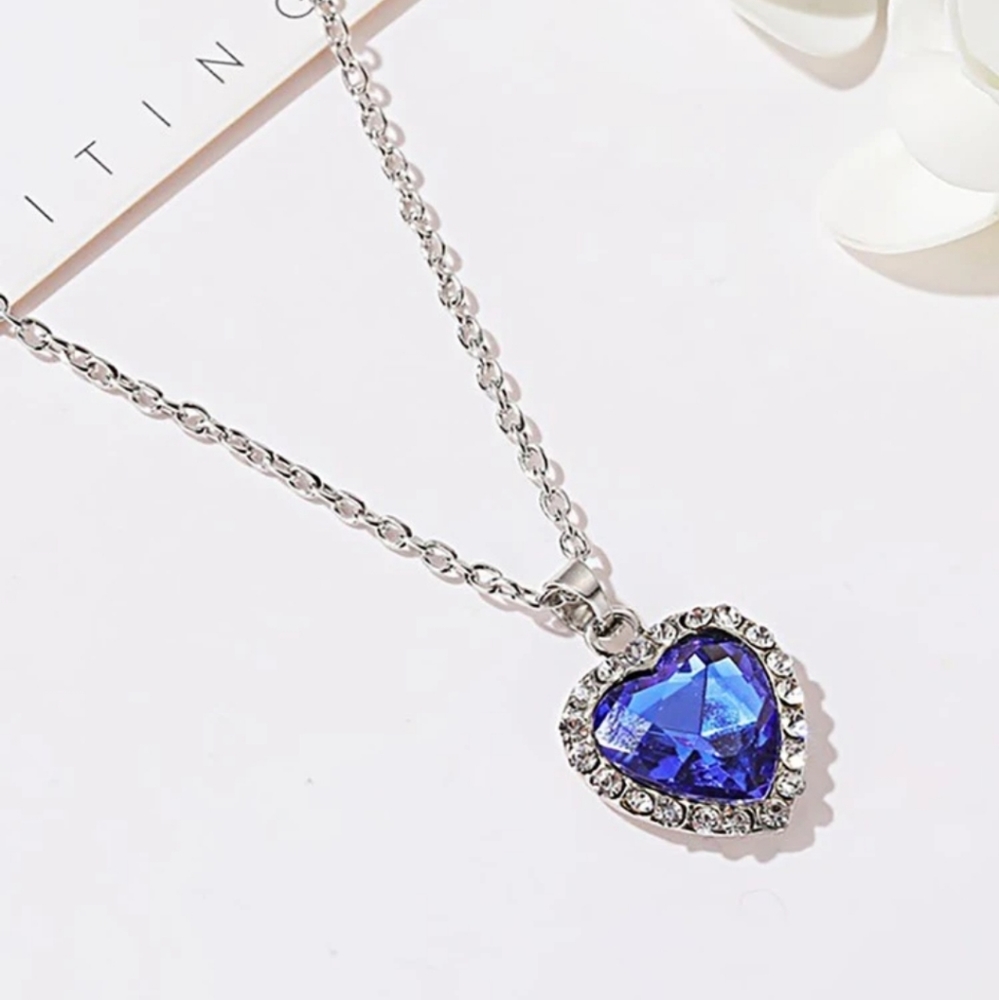 *Whitney* Blue Heart Stone Necklace - Picture 2 of 4